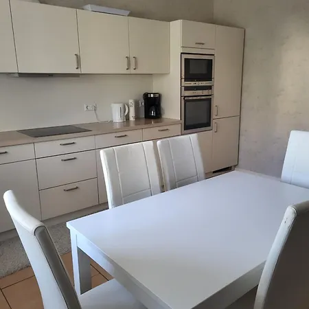 Monteurzimmer Und Mendig