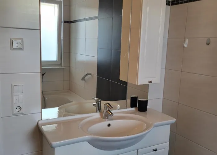 Appartement Monteurzimmer Und Mendig